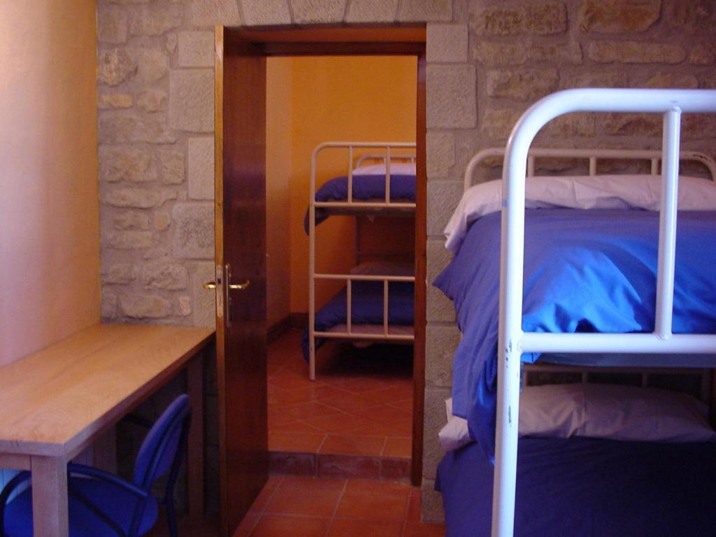 Albergue De Juventud De Sos del Rey Católico Стая снимка